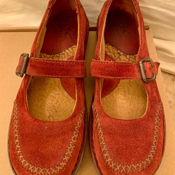 Comfy boc flats perfect for fall - Picture 2 of 6